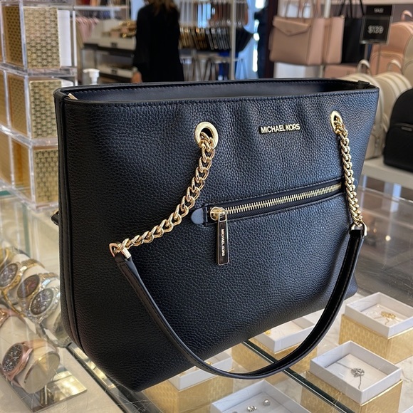 MICHAEL KORS
Jet Set Medium Front Zip Pebbled Leather Chain Tote Bag
Black - Picture 16 of 16